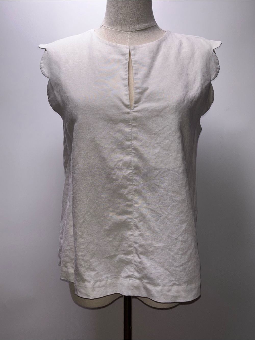 & Other Stories Cream Scallop Sleeve Keyhole Blouse Size 2